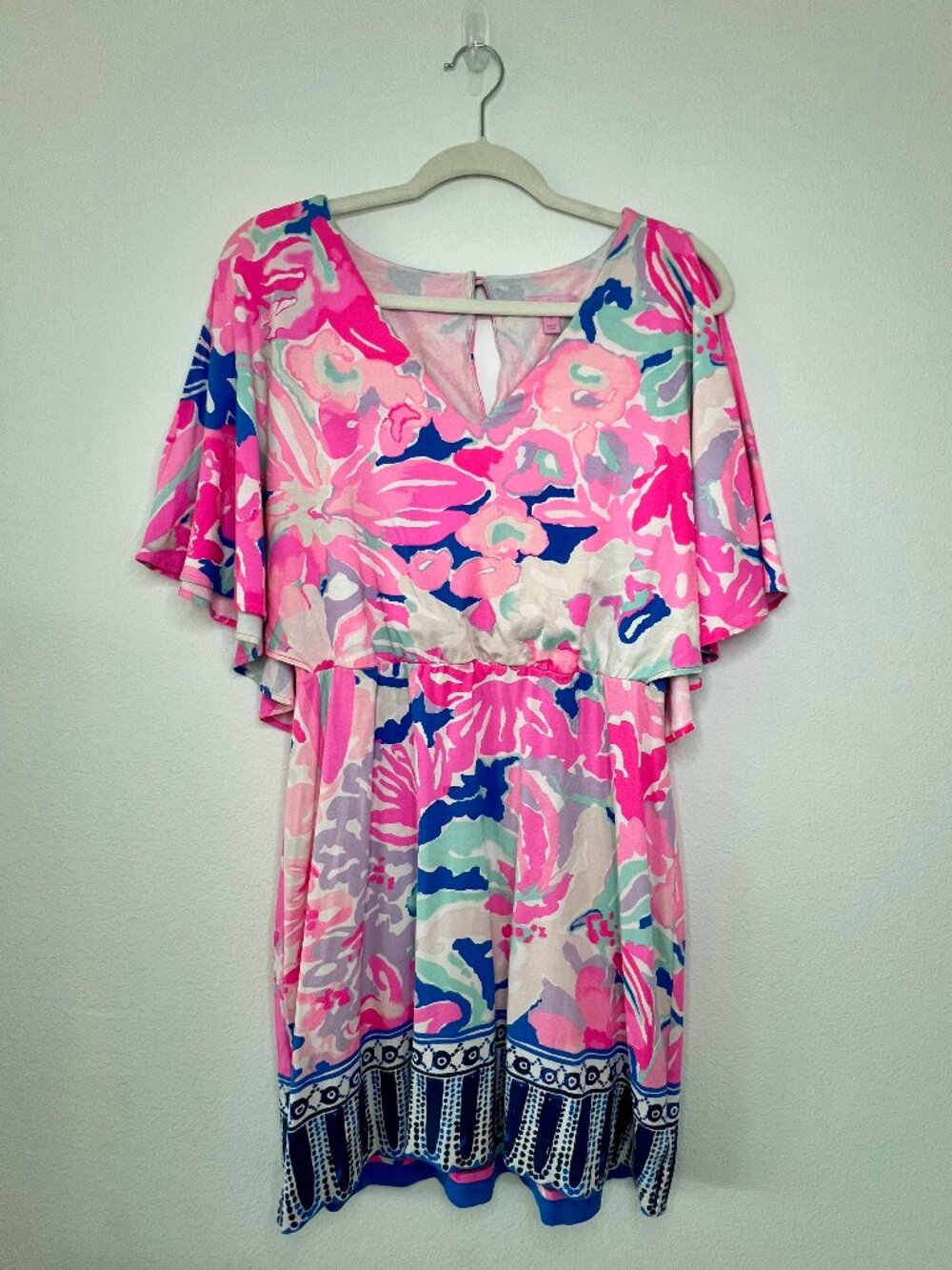 Lilly Pulitzer Mini Dress Medium Tiki Pink Caftan Slit Sleeve Beach Resort Party